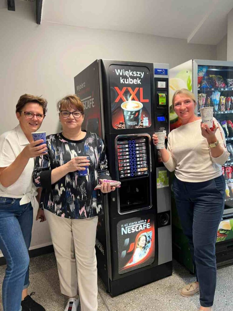 great paper cups in vending machine